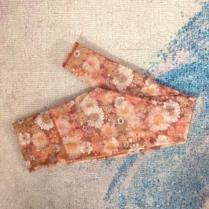 Teeki Sister of the Hot Sun yoga leggings